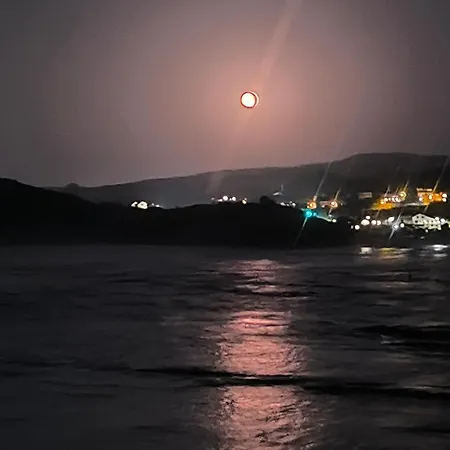 Edificio Tudor Mirador Del Cantabrico Comillas